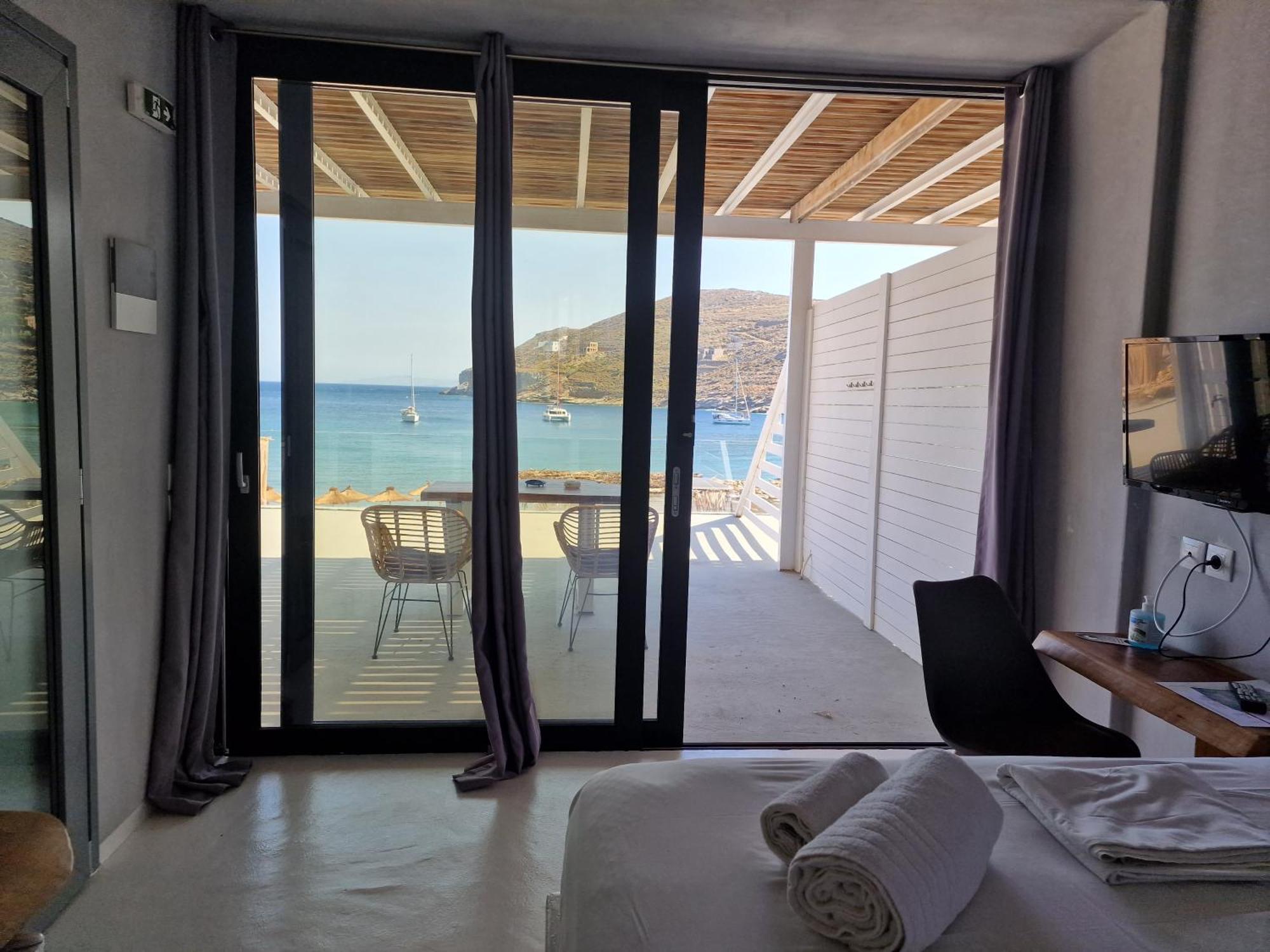 Spathi Beach Suites Kea ห้อง รูปภาพ
