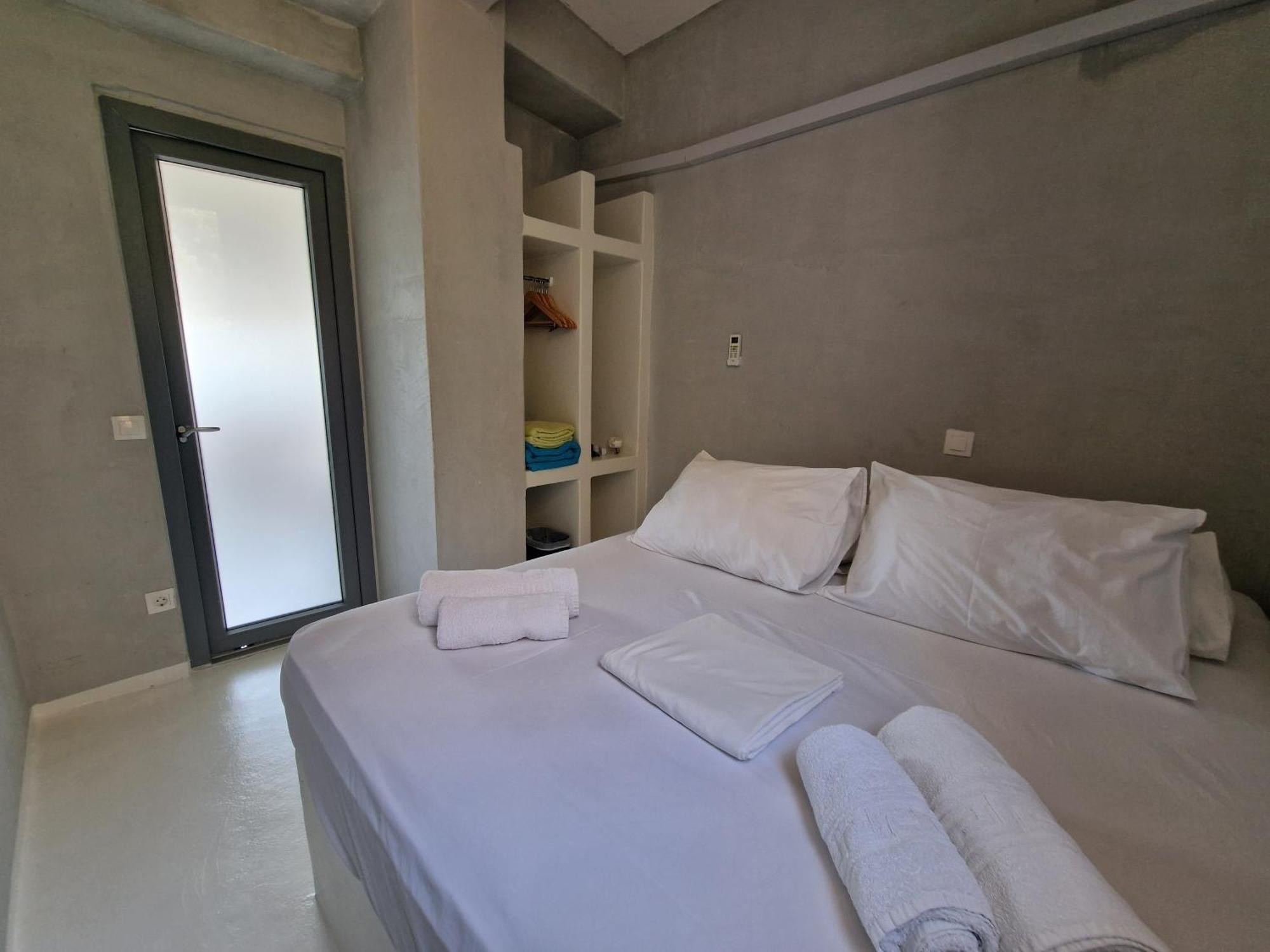 Spathi Beach Suites Kea ห้อง รูปภาพ